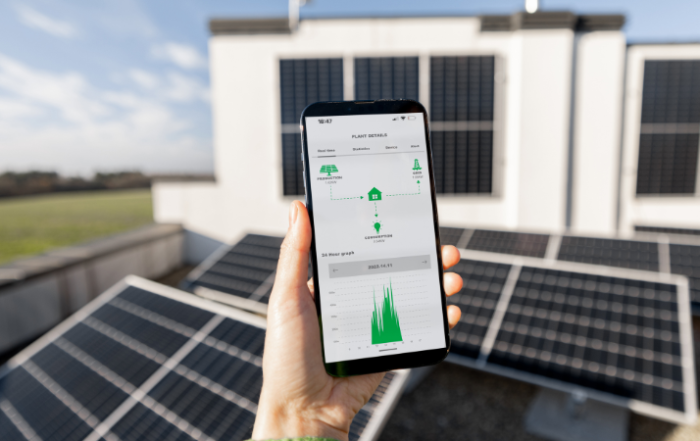 smart-phone-app-monitoring-energy-solar-and-storage-system-production
