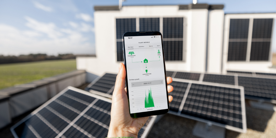 smart-phone-app-monitoring-energy-solar-and-storage-system-production