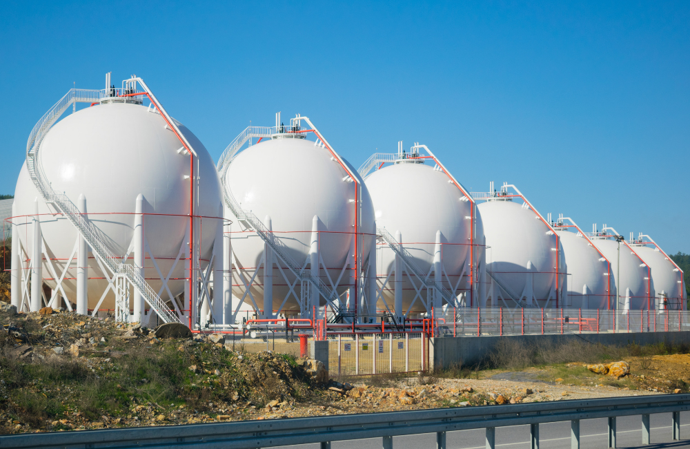 lng-storage-containers